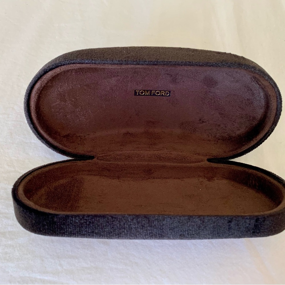 Tom Ford sunglasses hard case
Chocolate brown - Picture 3 of 5